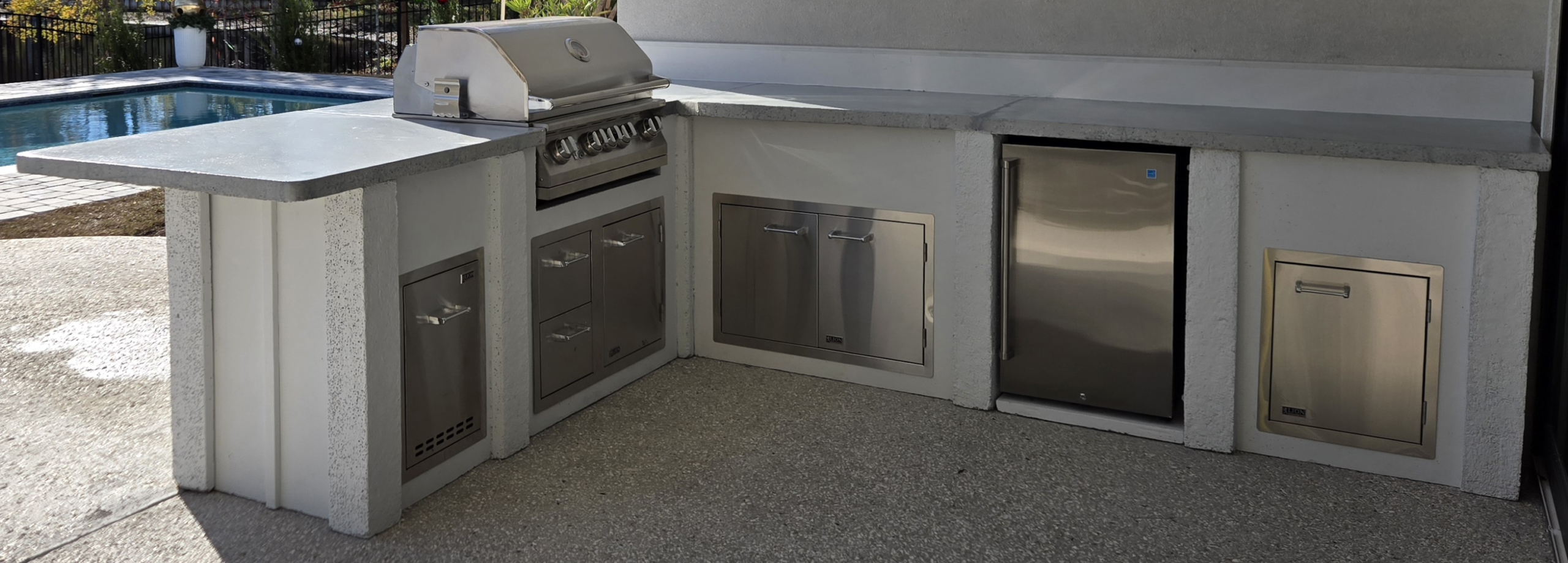 StoneKitchen smooth-finish outdoor kitchen